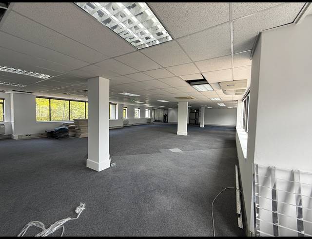 310M² OFFICE TO LET IN NEWLANDS
